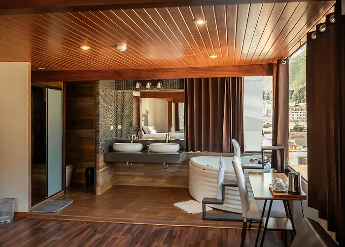 Hotel California 3*
